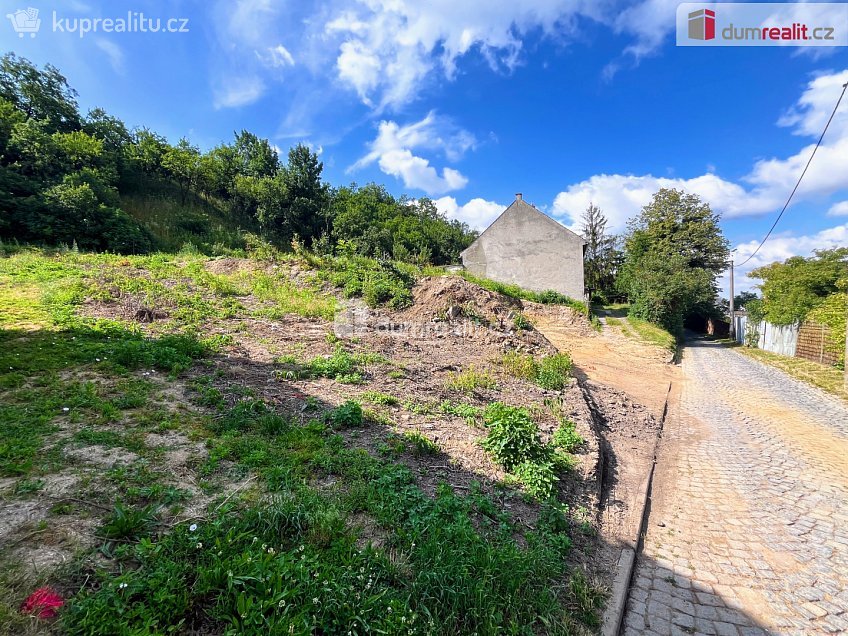 Prodej  stavebního pozemku 644 m^2 Pod Kopcem, Uherské Hradiště 