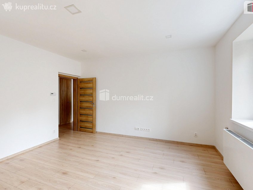 Pronájem bytu 3+1 77 m^2 Strossmayerova, Opava 
