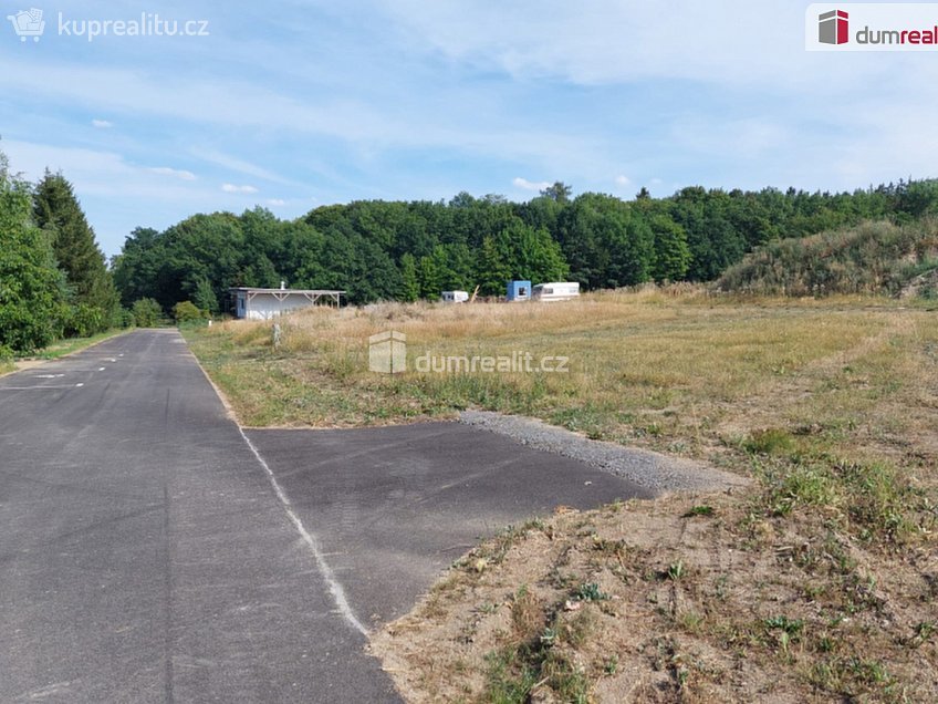 Prodej  stavebního pozemku 1255 m^2 Semněvice, Semněvice 