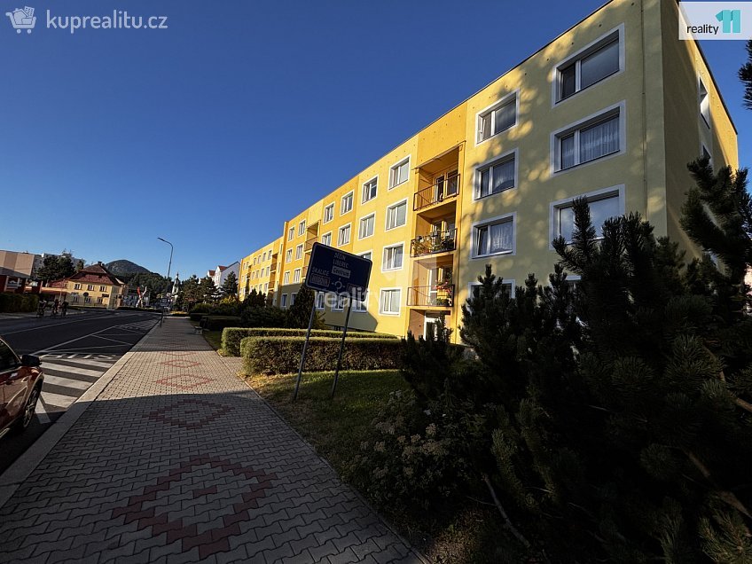 Pronájem bytu 2+kk 40 m^2 Tř. T. G. Masaryka, Nový Bor 