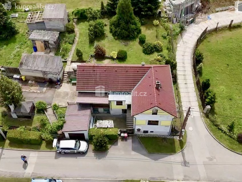Prodej  rodinného domu 151 m^2 Prof. Krbce, Tmaň 