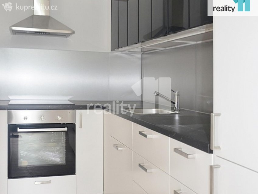 Pronájem bytu 2+kk 64 m^2 Paní Zdislavy, Česká Lípa 