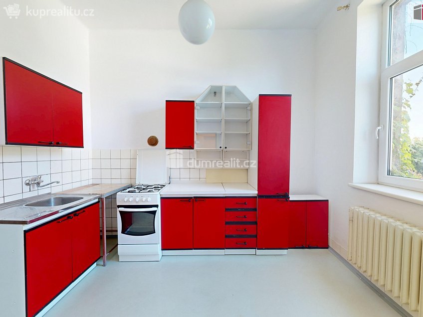 Pronájem bytu 2+1 75 m^2 Nákladní, Opava 