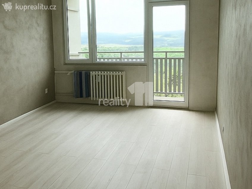 Pronájem bytu 1+kk 30 m^2 Svojsíkova, Nový Bor 