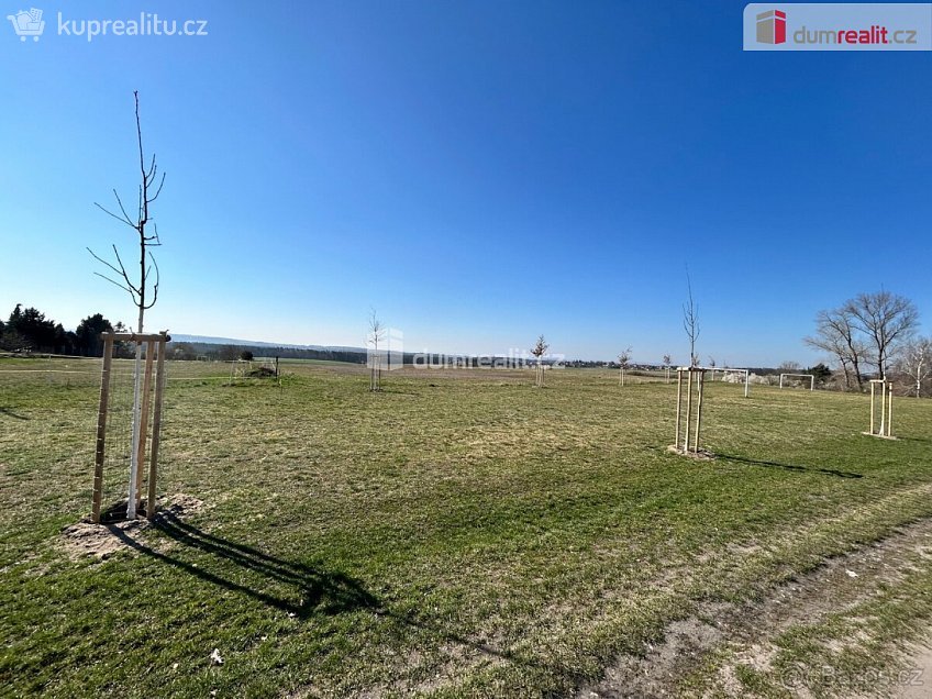 Prodej  stavebního pozemku 7007 m^2 Uhlířská Lhota, Uhlířská Lhota 