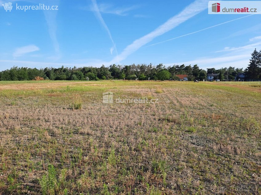 Prodej  stavebního pozemku 7007 m^2 Uhlířská Lhota, Uhlířská Lhota 