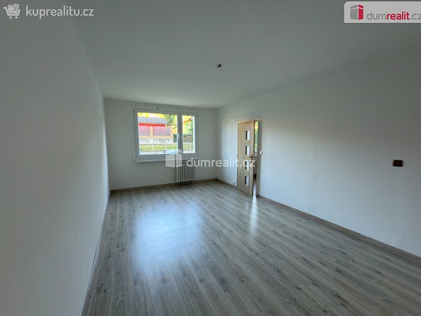 Pronájem bytu 3+1 90 m^2 Na Výšině, Ústí nad Labem 