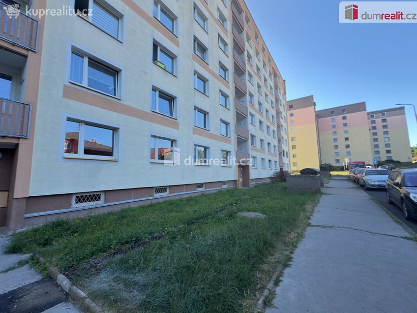 Pronájem bytu 3+1 90 m^2 Na Výšině, Ústí nad Labem 