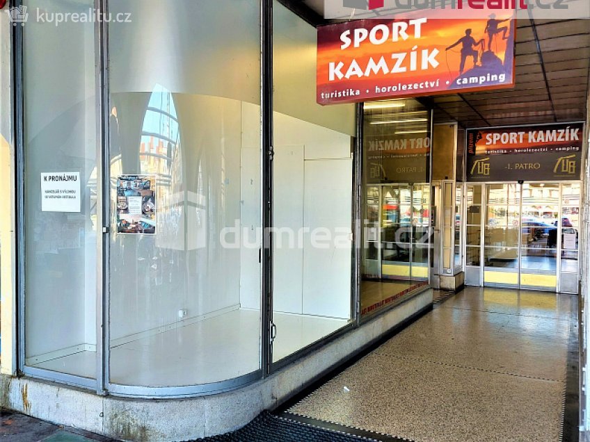 Pronájem  obchodních prostor 9 m^2 nám. Přemysla Otakara II., České Budějovice 