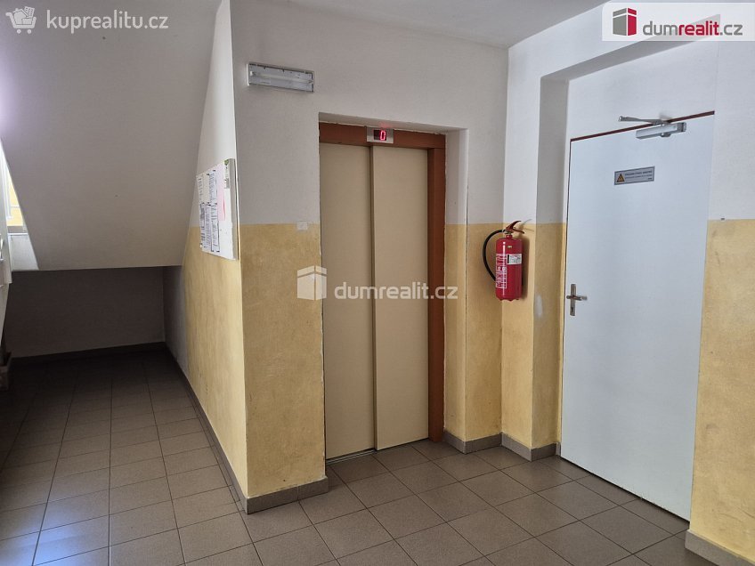 Prodej bytu 2+kk 47 m^2 Spojovací, České Budějovice 