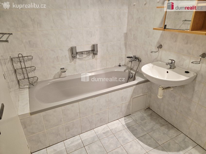 Prodej bytu 2+kk 47 m^2 Spojovací, České Budějovice 