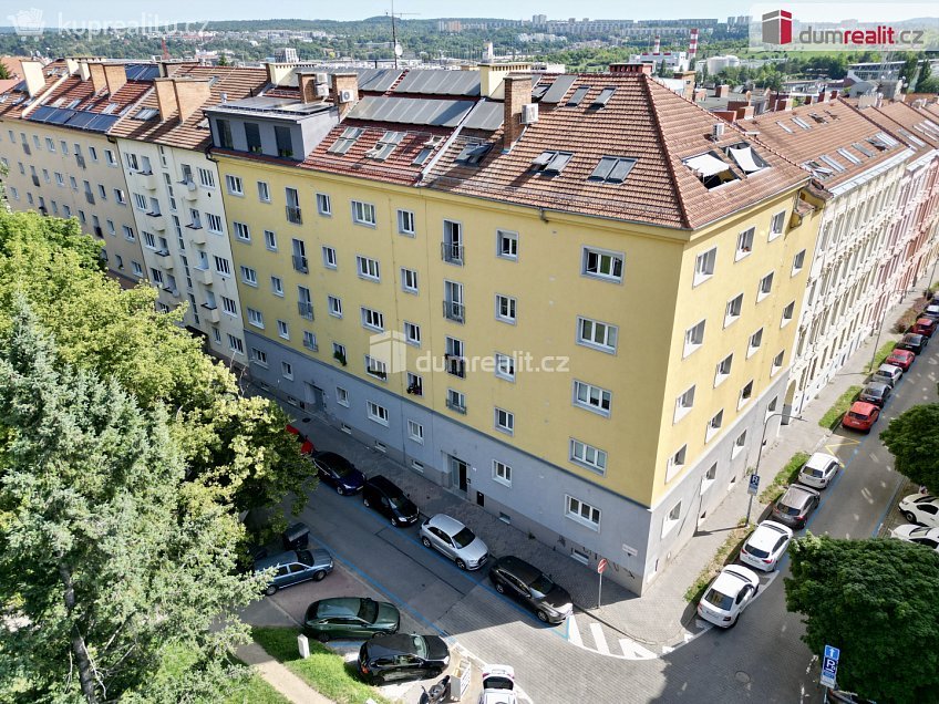 Prodej bytu 2+1 58 m^2 Chaloupeckého náměstí, Brno 