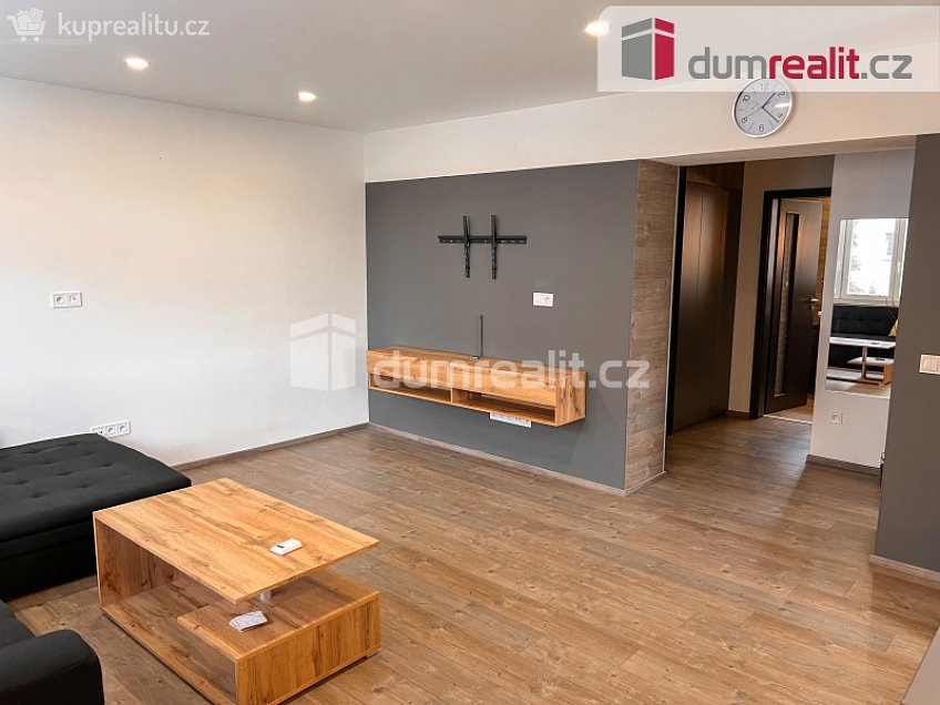 Pronájem bytu 2+kk 54 m^2 Bachmačská, Kolín 