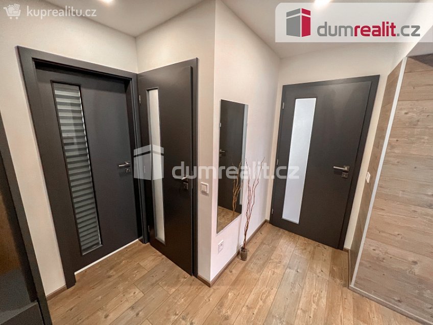 Pronájem bytu 2+kk 54 m^2 Bachmačská, Kolín 