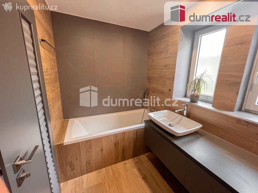 Pronájem bytu 2+kk 54 m^2 Bachmačská, Kolín 