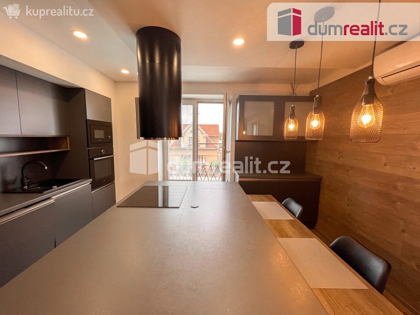 Pronájem bytu 2+kk 54 m^2 Bachmačská, Kolín 