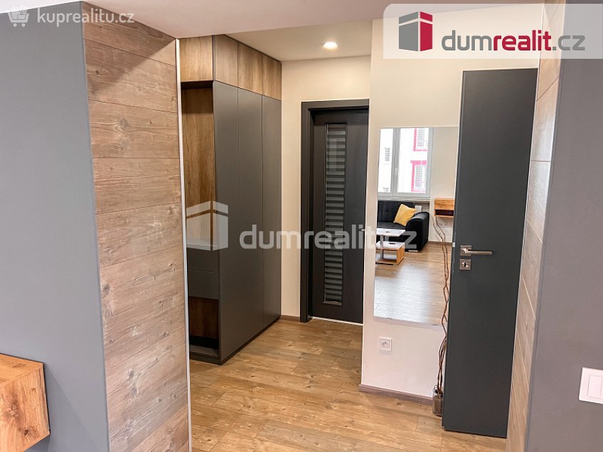Pronájem bytu 2+kk 54 m^2 Bachmačská, Kolín 
