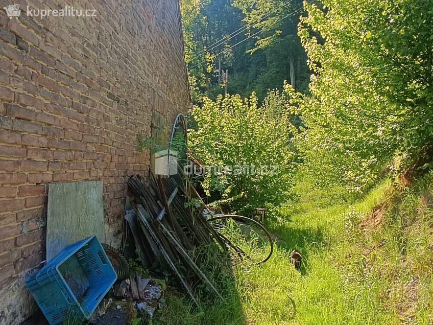 Prodej  rodinného domu 4249 m^2 Těchlovice, Těchlovice 