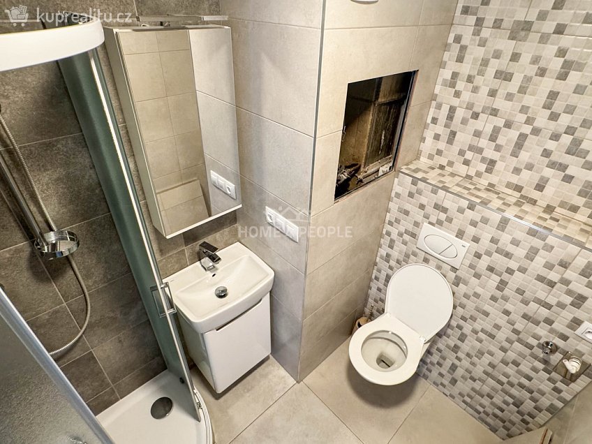 Pronájem bytu 2+kk 39 m^2 Sokolská, České Budějovice 