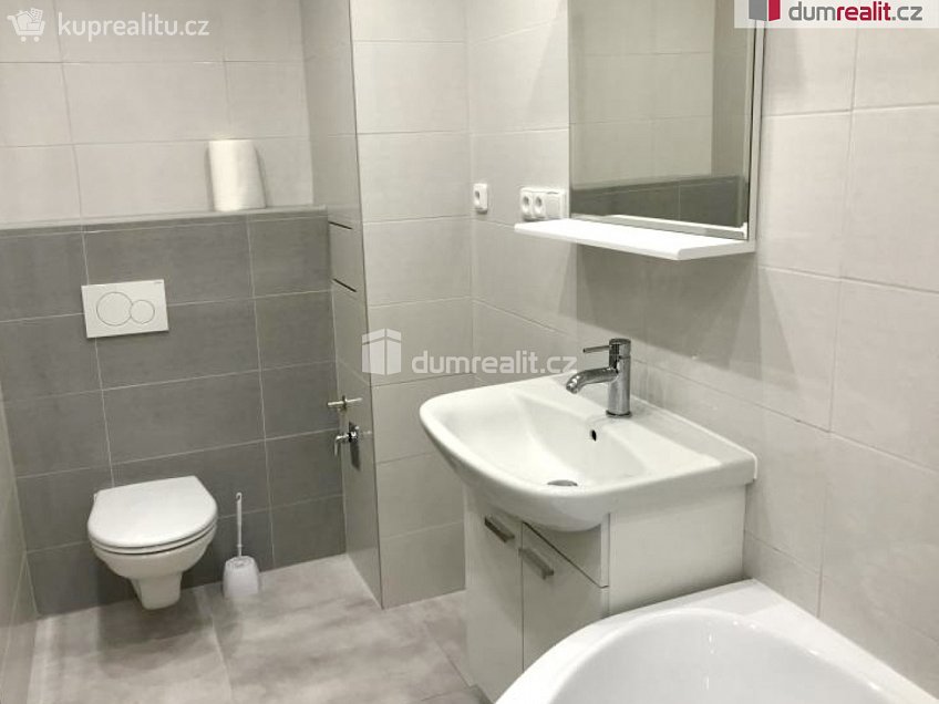 Pronájem bytu 2+1 54 m^2 Návětrná, Ústí nad Labem 
