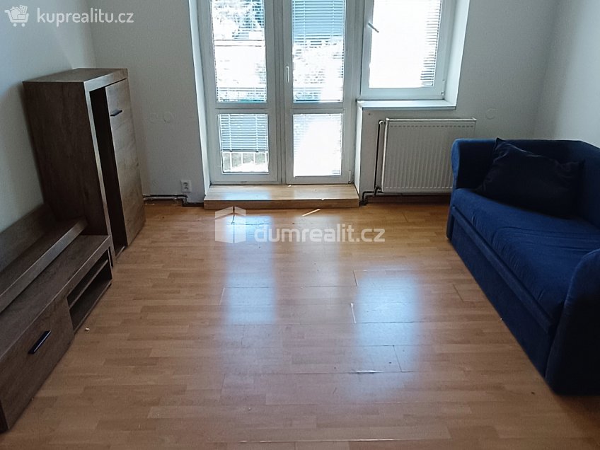 Pronájem bytu 2+1 49 m^2 Dobrovského, Děčín 