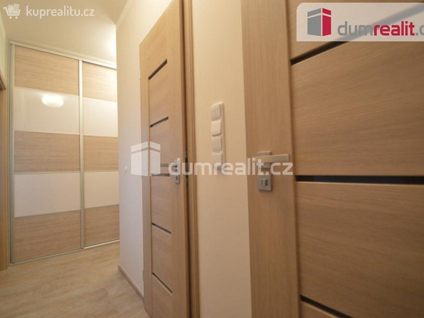 Pronájem bytu 3+1 74 m^2 Záhorského, Praha 5 