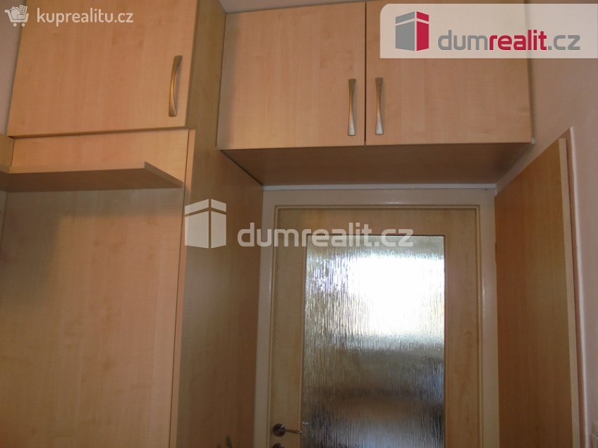 Pronájem bytu 1+kk 31 m^2 Nad Opatovem, Praha 11 
