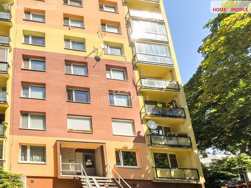 Prodej bytu 4+1 84 m^2 U Zámeckého parku, Litvínov 