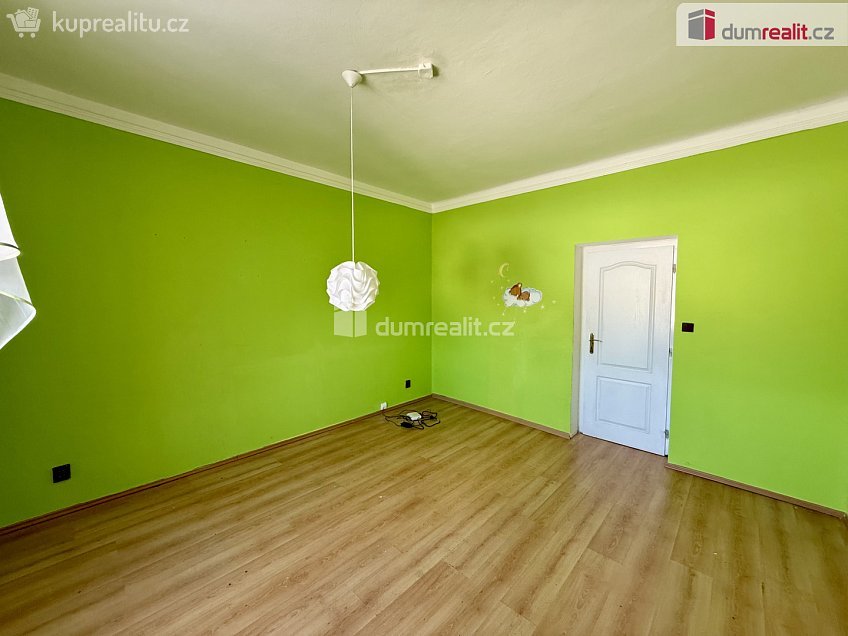 Prodej bytu 3+1 82 m^2 Nákladní, Mariánské Lázně 