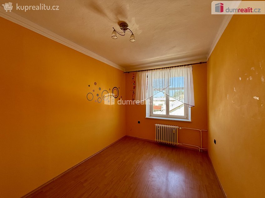 Prodej bytu 3+1 82 m^2 Nákladní, Mariánské Lázně 