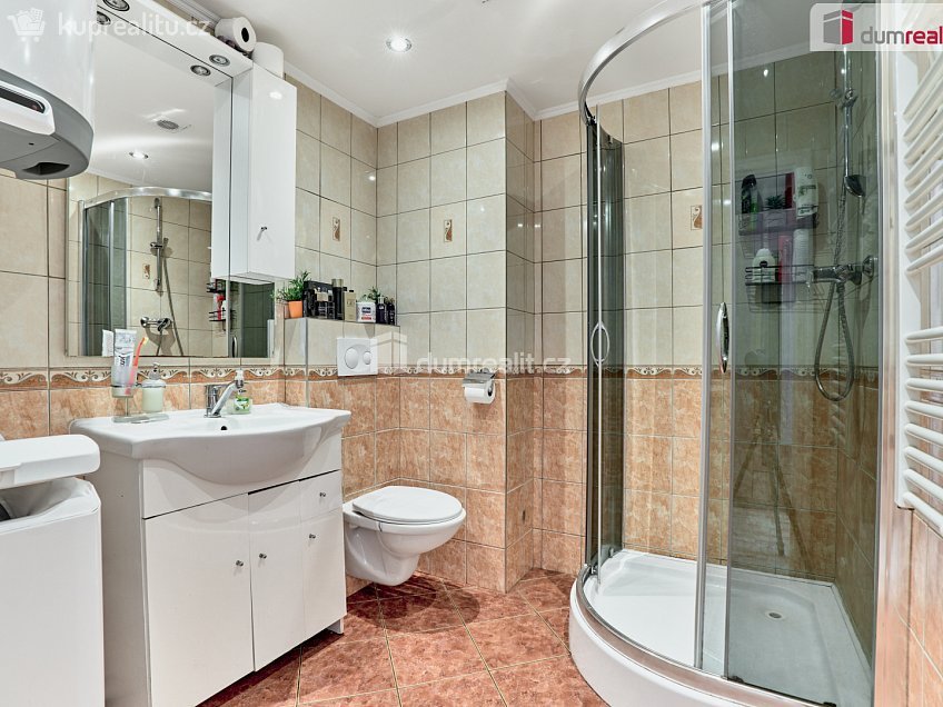 Prodej bytu 1+kk 24 m^2 Moskevská, Karlovy Vary 