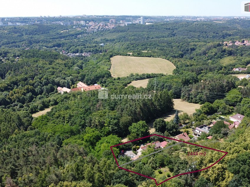 Prodej  rodinného domu 280 m^2 U Gabrielky, Praha-Nebušice 