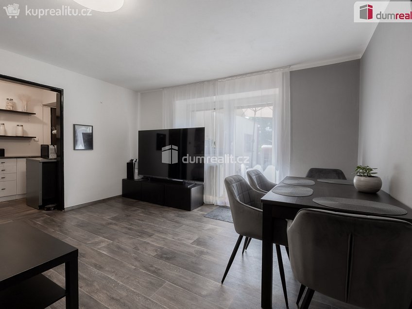 Prodej  rodinného domu 280 m^2 U Gabrielky, Praha-Nebušice 