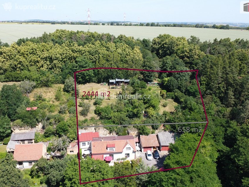 Prodej  rodinného domu 280 m^2 U Gabrielky, Praha-Nebušice 