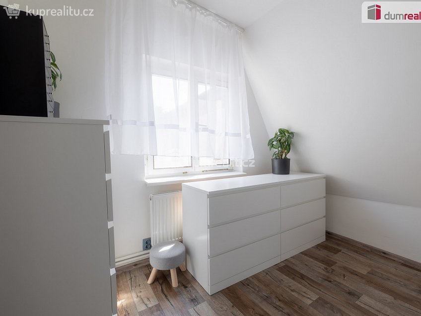 Prodej  rodinného domu 280 m^2 U Gabrielky, Praha-Nebušice 