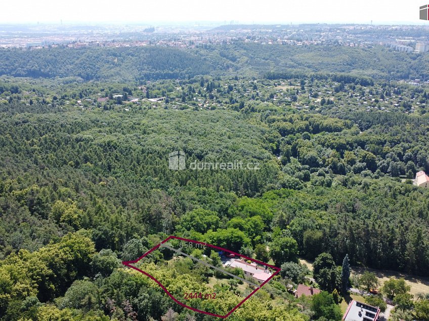 Prodej  rodinného domu 280 m^2 U Gabrielky, Praha-Nebušice 