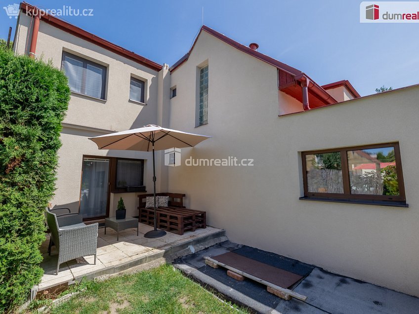 Prodej  rodinného domu 280 m^2 U Gabrielky, Praha-Nebušice 