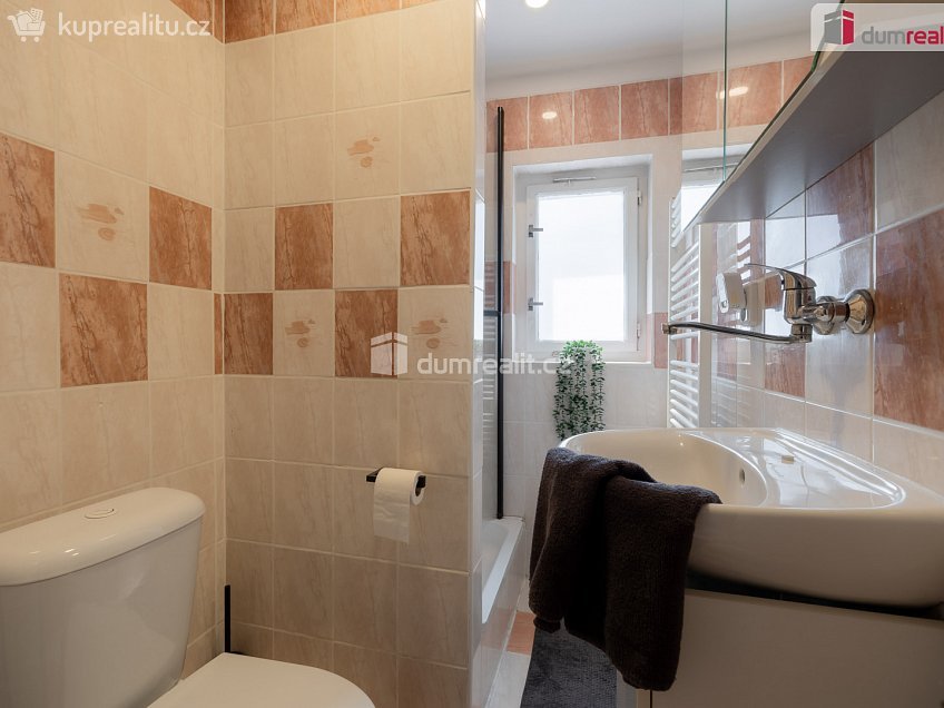 Prodej  rodinného domu 280 m^2 U Gabrielky, Praha-Nebušice 