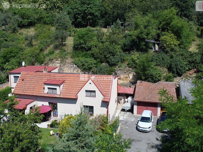 Prodej  rodinného domu 280 m^2 U Gabrielky, Praha-Nebušice 