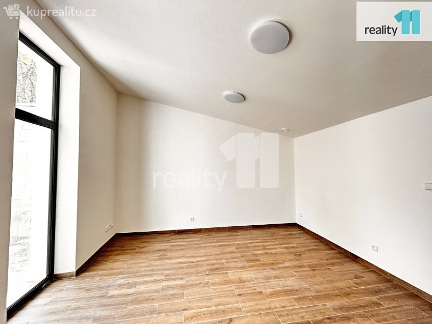 Prodej  rodinného domu 34 m^2 Michelská, Praha 4 
