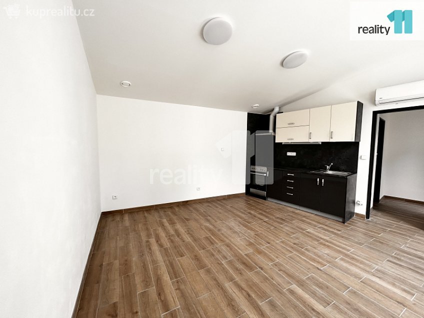 Prodej  rodinného domu 34 m^2 Michelská, Praha 4 