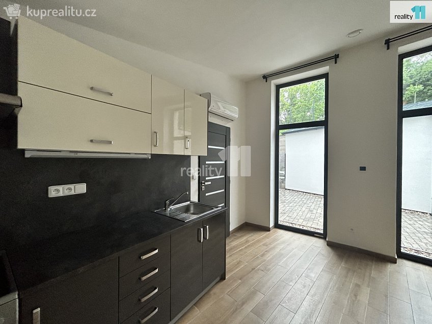 Prodej  rodinného domu 34 m^2 Michelská, Praha 4 