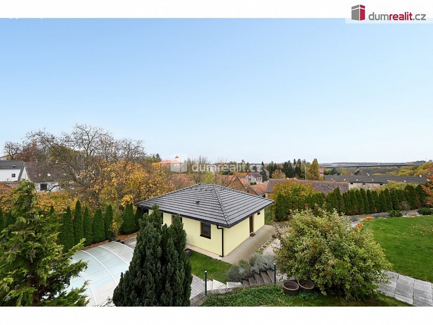 Prodej  rodinného domu 62 m^2 K úvozu, Praha-Lochkov 