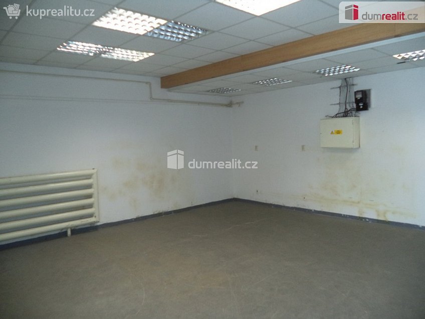 Prodej  skladu 70 m^2 Místecká, Ostrava 