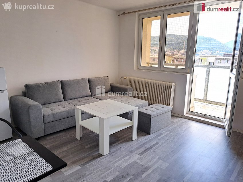 Pronájem bytu 1+kk 39 m^2 Velká Hradební, Ústí nad Labem 