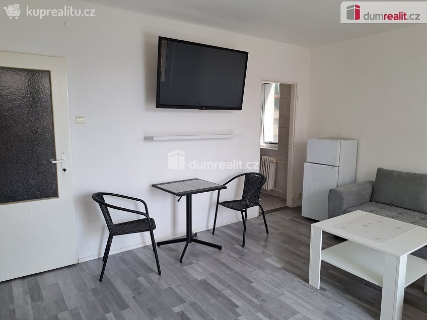 Pronájem bytu 1+kk 39 m^2 Velká Hradební, Ústí nad Labem 