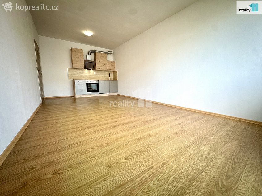 Pronájem bytu 2+kk 52 m^2 Pod Harfou, Praha 9 