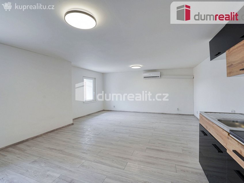 Prodej  rodinného domu 110 m^2 Zemědělská, Trubín 