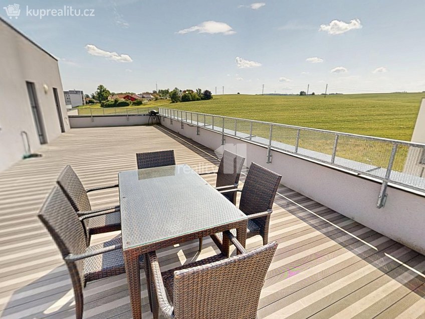 Pronájem bytu 4+kk 117 m^2 Lipická, Pelhřimov 