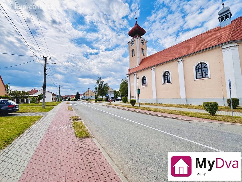 Prodej  rodinného domu 230 m^2 Pasohlávky, Pasohlávky 